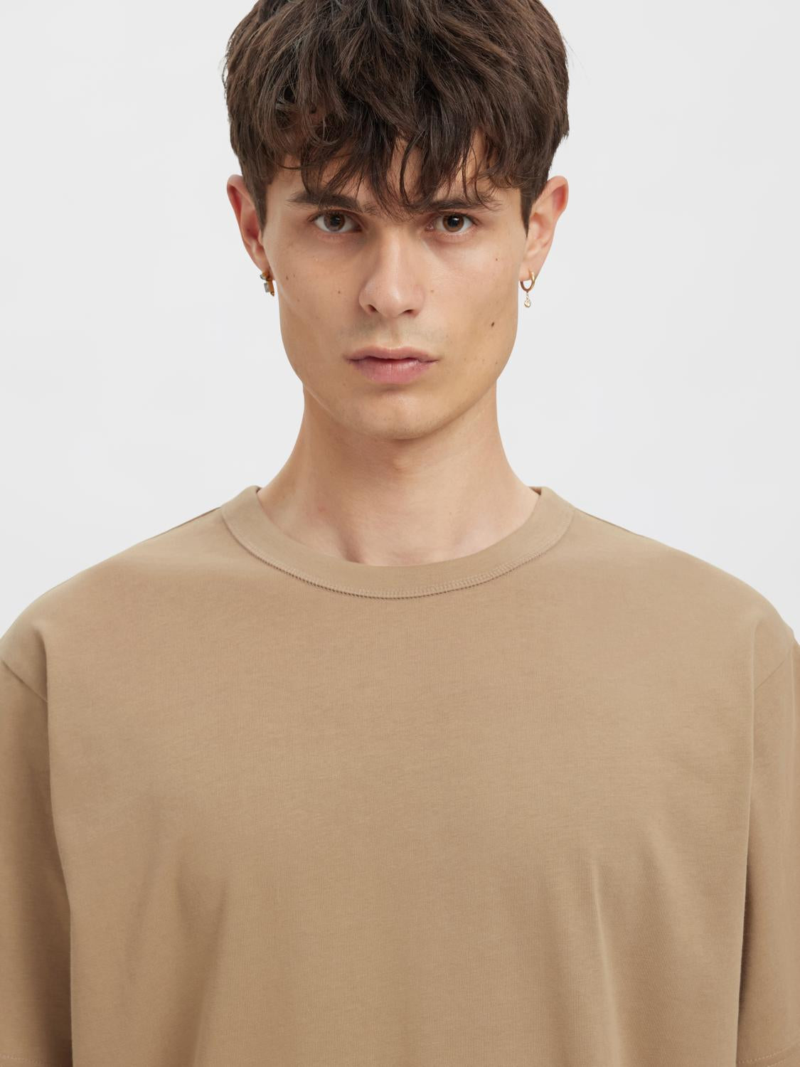 model_shot-detail